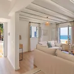 Akroyiali - Seafront Serenity With Shared Pool Pachyammos