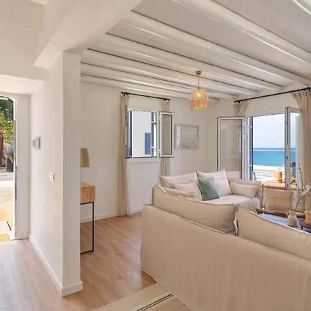 Akroyiali - Seafront Serenity With Shared Pool Pachyammos