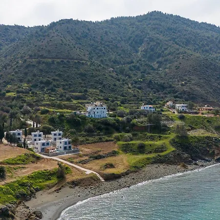 Akroyiali - Seafront Serenity With Shared Pool * Pachyammos