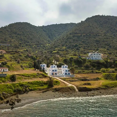 Akroyiali - Seafront Serenity With Shared Pool Villa