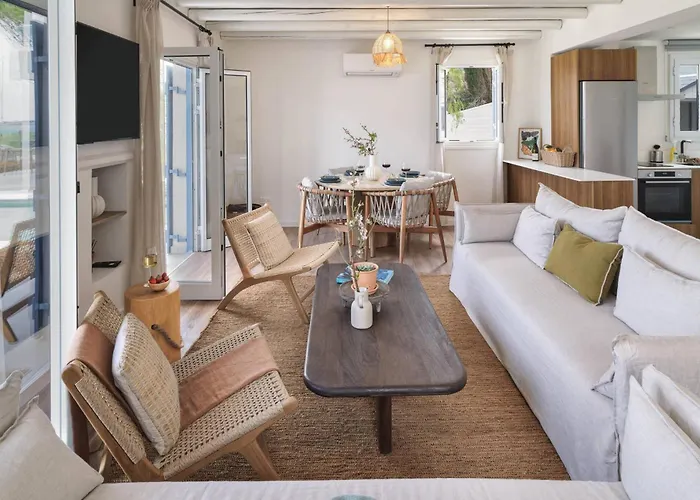 Akroyiali - Seafront Serenity With Shared Pool * Pachyammos